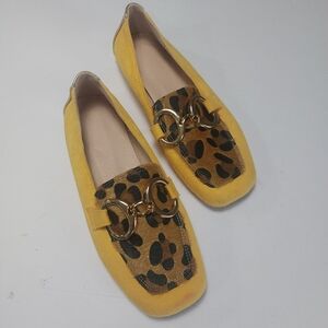 NWNT Yellow Leopard Print Loafers Sz38